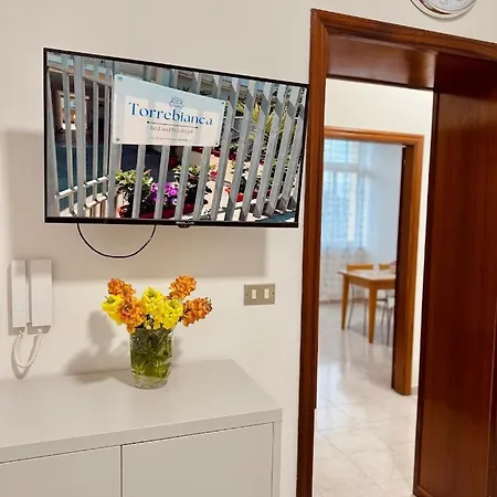Torrebianca 홈스테이 아베르사